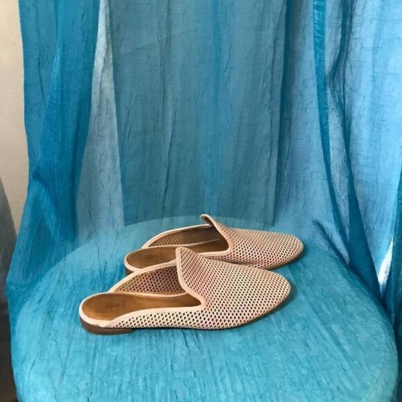 Frye Gwen Perforated Leather Flat Mules Size 7 - Picture 4 of 9